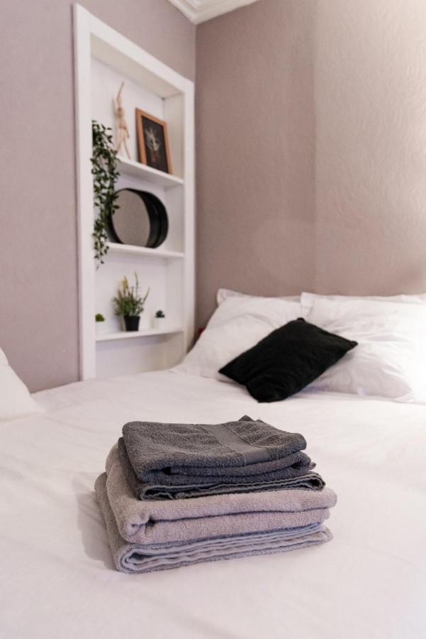 Agreable Studio En Plein Coeur De Quimper Apartment Exterior photo