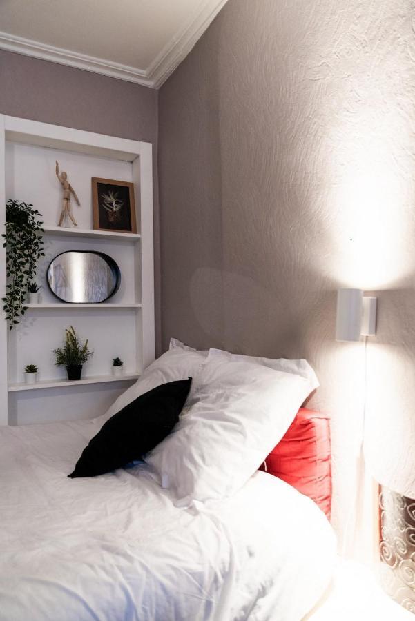 Agreable Studio En Plein Coeur De Quimper Apartment Exterior photo